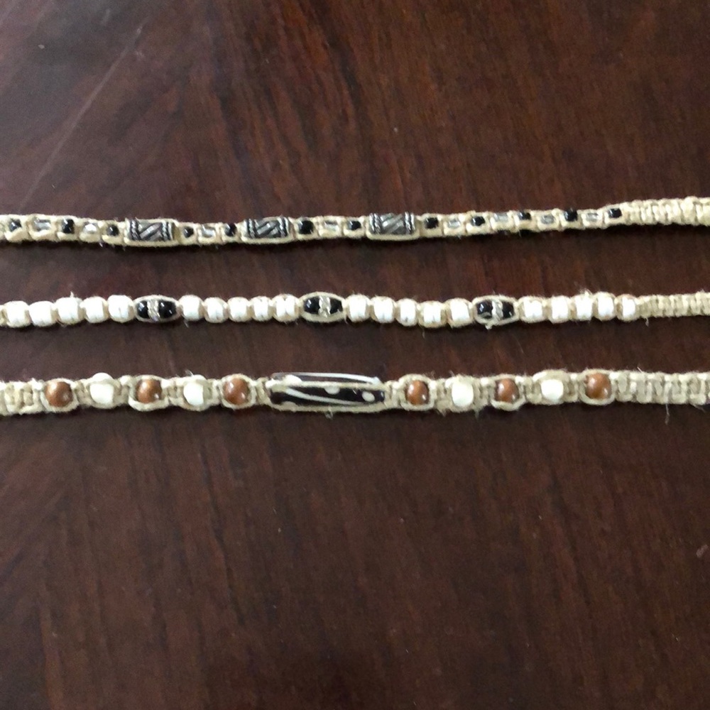 Shell necklaces 3 for 5 - Picture 8 of 8